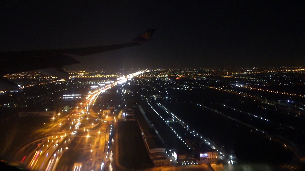Night Landing Bangkok A330