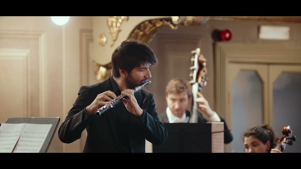 Andrea Battistoni: Concertino for flute and strings / Tommaso Benciolini & L'Appassionata