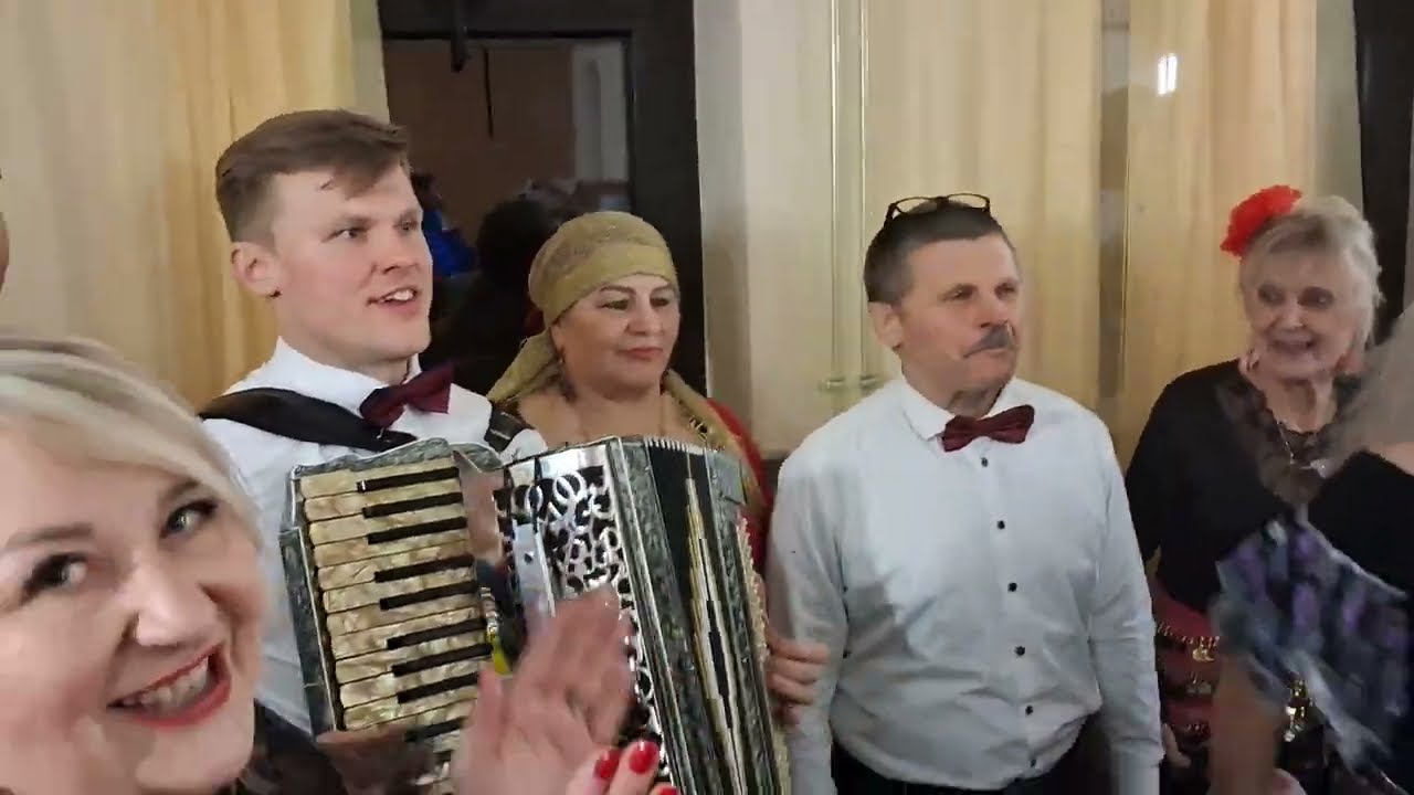 Wspólne granie i śpiewanie z Kapelą Stąporkowską w Domu Kultury w Zwoleniu 17.01.2026r.