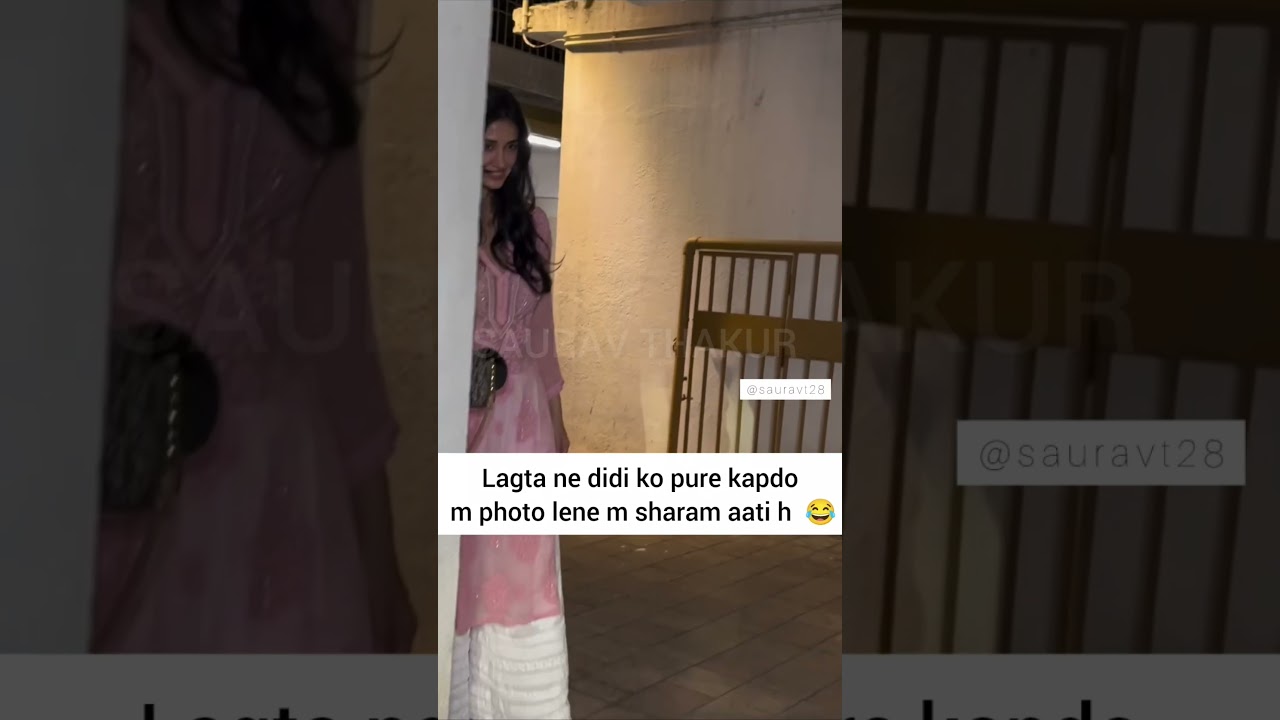 She only poses when she&rsquo;s in stylish or revealing clothes😂| #dishapatani #trending #viral #bollywood