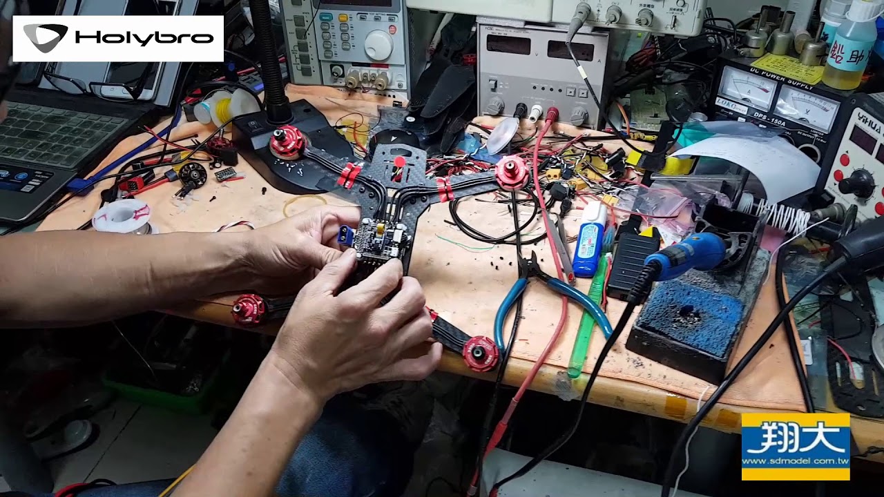 翔大模型_holybro F4 v2 裝QAV250 30分鐘就可以飛行