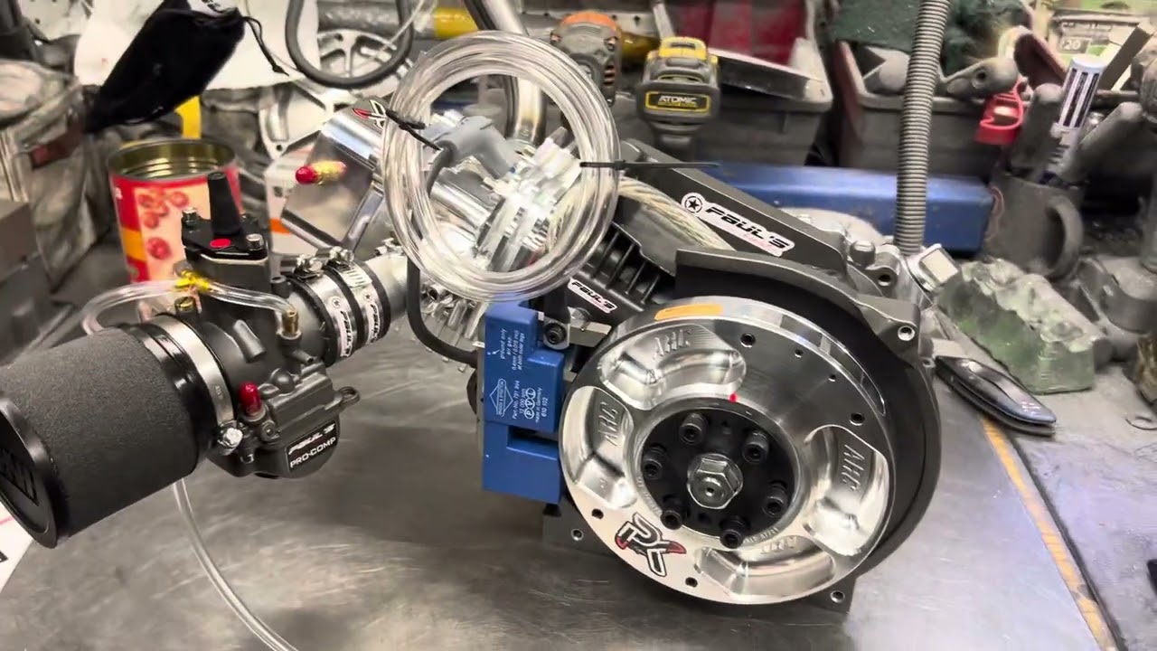 Fastest mini bike / go kart , small block engine. 300cc of pure “hold the F on” power ! 🤪