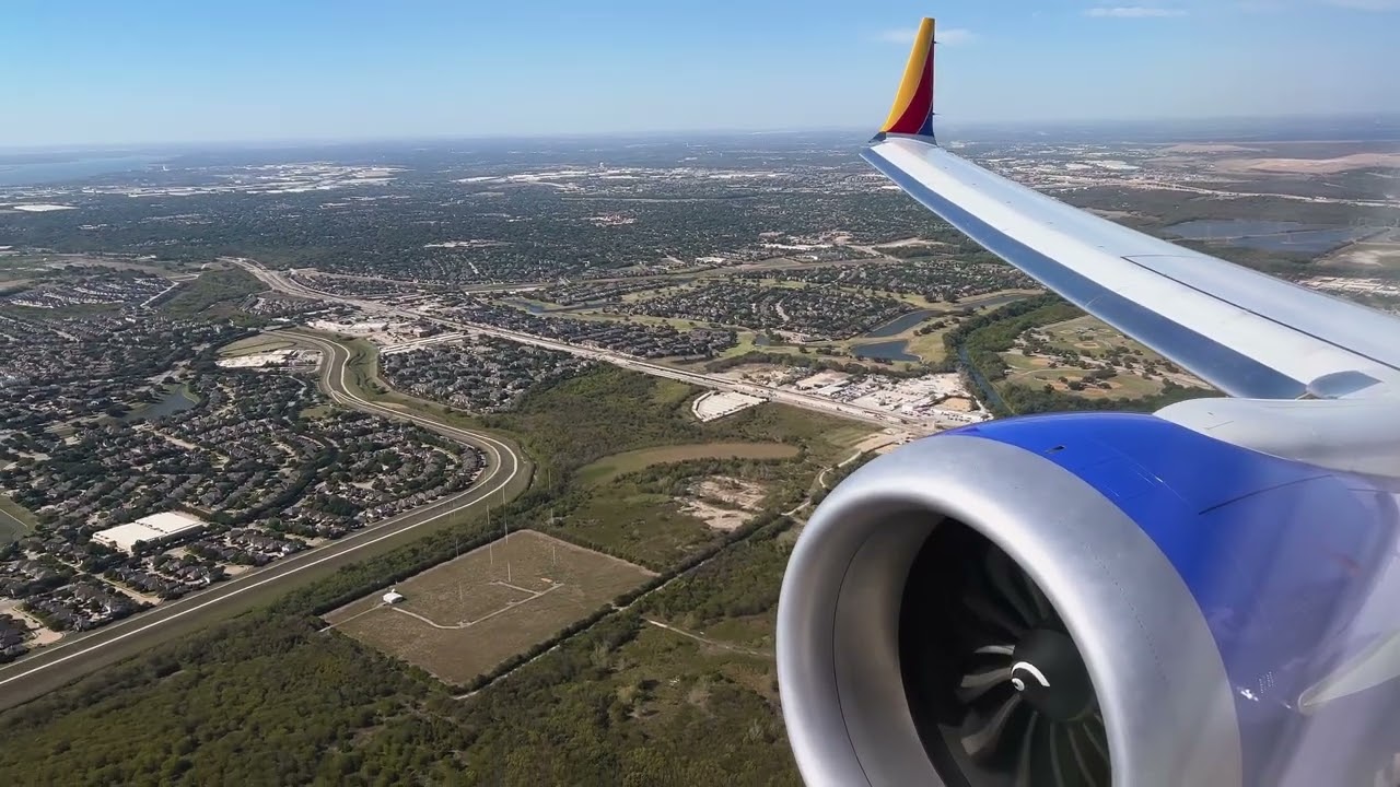 Southwest Airlines 737 MAX 8 Landing in Dallas Love Field DAL