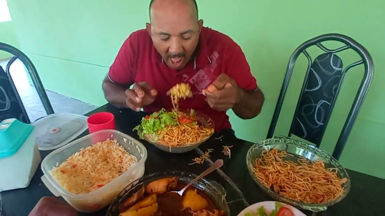 cordeiro &eacute; o pedreiro almo&ccedil;ando