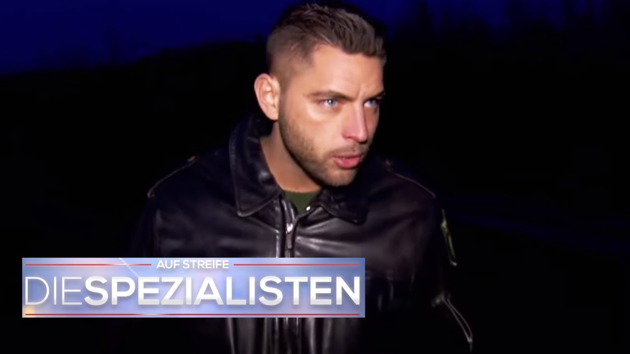 Fail bei Verkehrskontrolle: Fake Polizist erwischt | Auf Streife - Die Spezialisten | SAT.1 TV