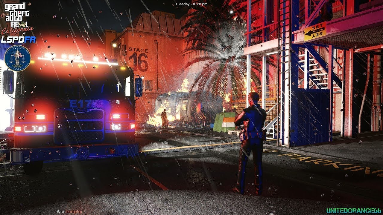 GTA V - LSPDFR 0.4.9🚔 - LA Revo - LAPD - Rainy Night Patrol - Realistic Structure on Fire Call - 4K
