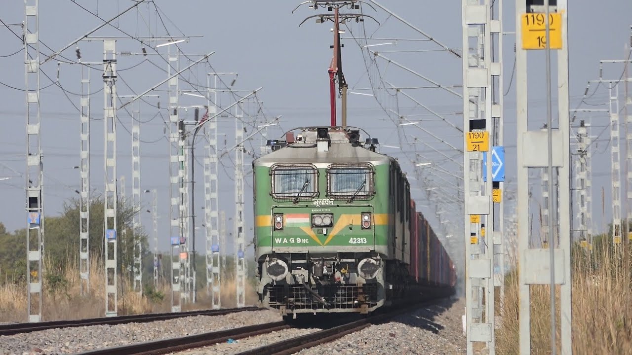 Heavy Goods Freight Maalgadi with Express TRAINS | Indian Railways | TRAINS Videos | NWR Ringas .