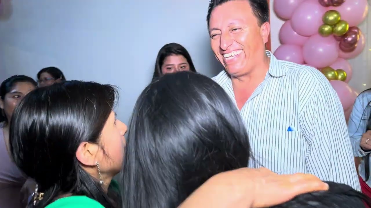 Desde Lima // Melly Flores