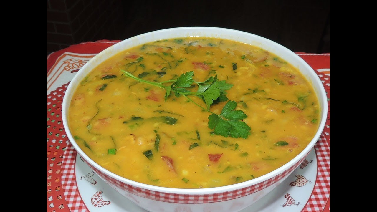 CALDO DE FEIJÃO BRANCO COM PE DE PORCO