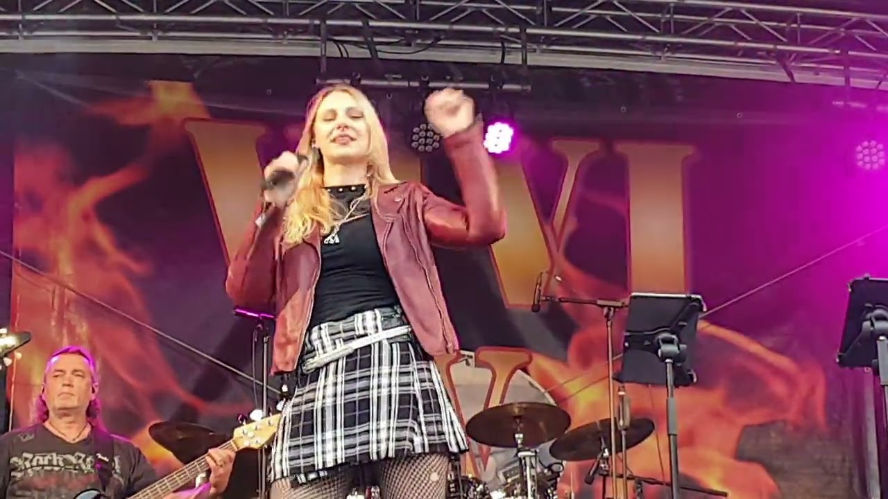 Enjoy The Silence (Depeche Mode) - Cover by VIVI Rock and Pop Band