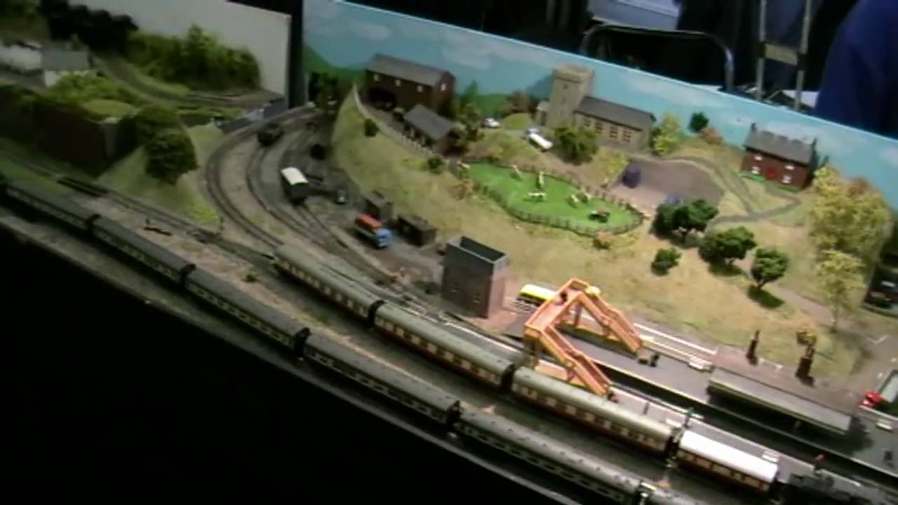 Erith Model Railway Society Exhibition 2010.mp4
