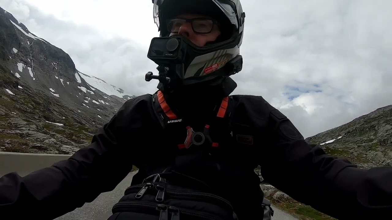 Across Norway Alone: Episode 3 - Fjords, Gravel roads, Lakes and Twisty Roads