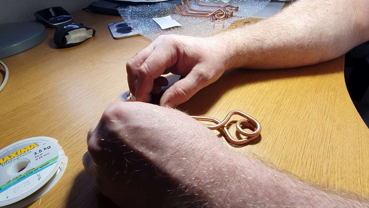 Putange Mole Traps - Tying Triggers