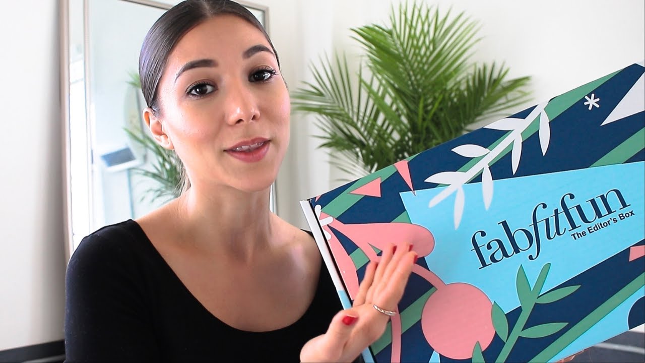 I GOT TO WORK FOR FABFITFUN! UNBOXING (THE EDITOR'S BOX)