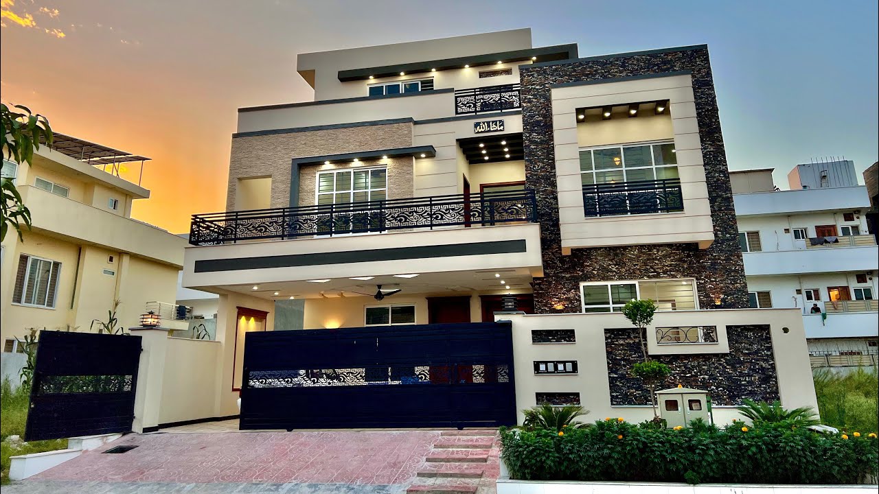 14 Marla House For Sale in G-13 Islamabad