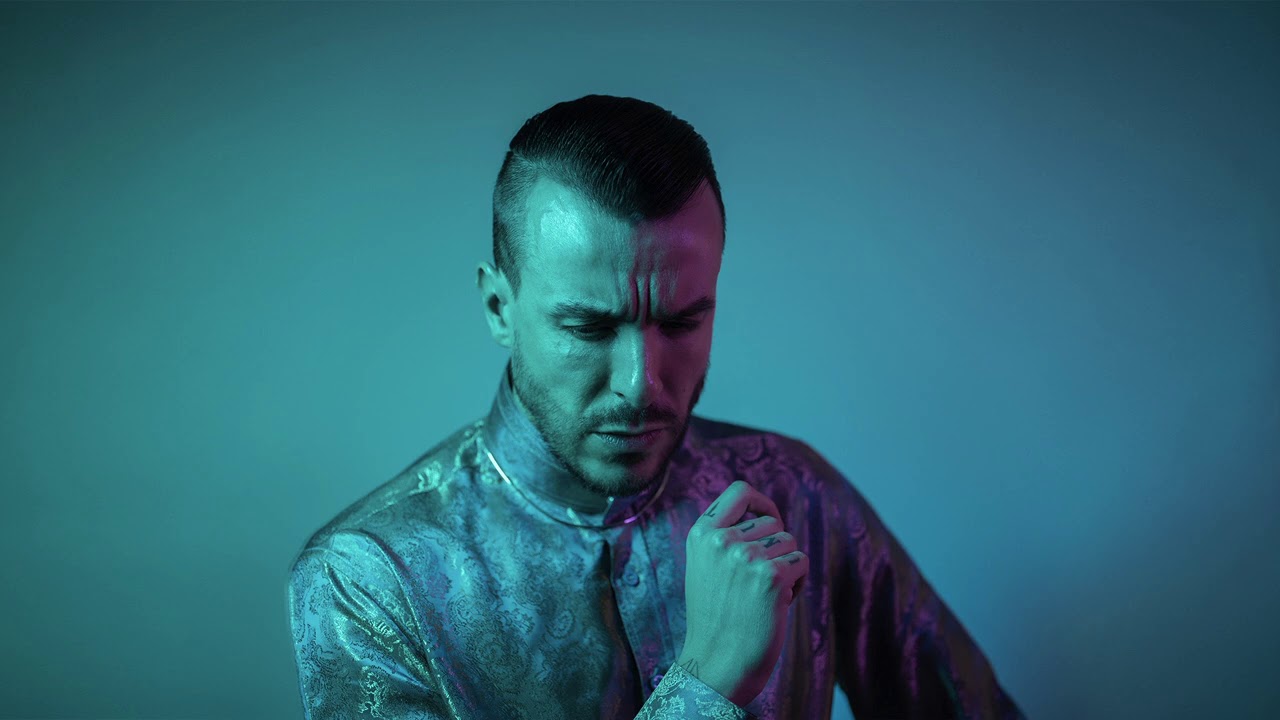 Cem Adrian - Bir Kar Tanesi (Official Audio)