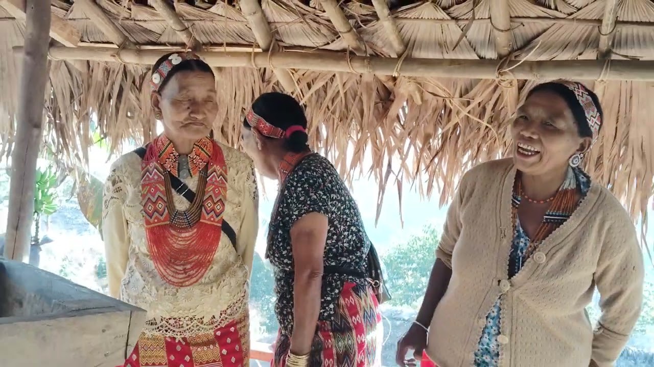 Pumao woman (ngot tsai)