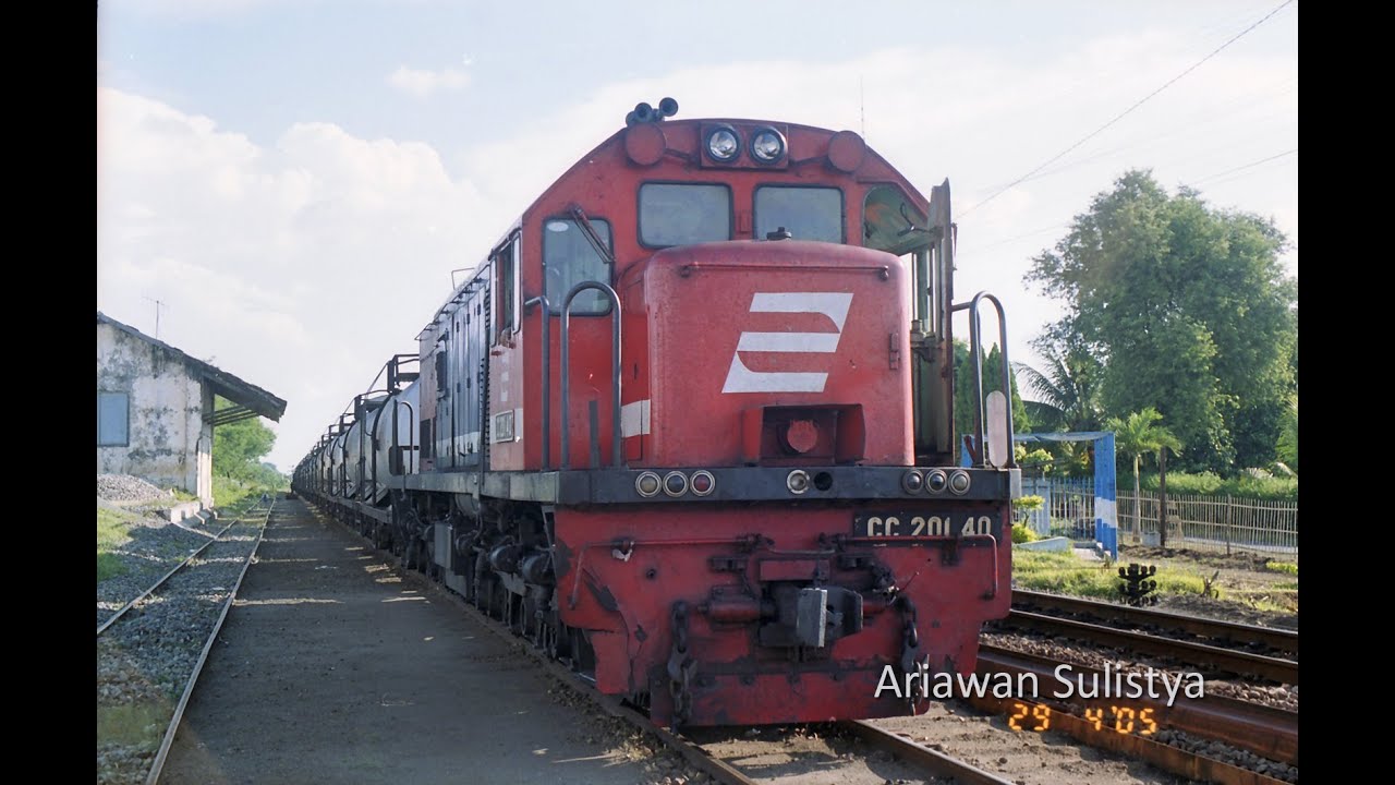 Kompilasi Kereta Api era Merah Biru