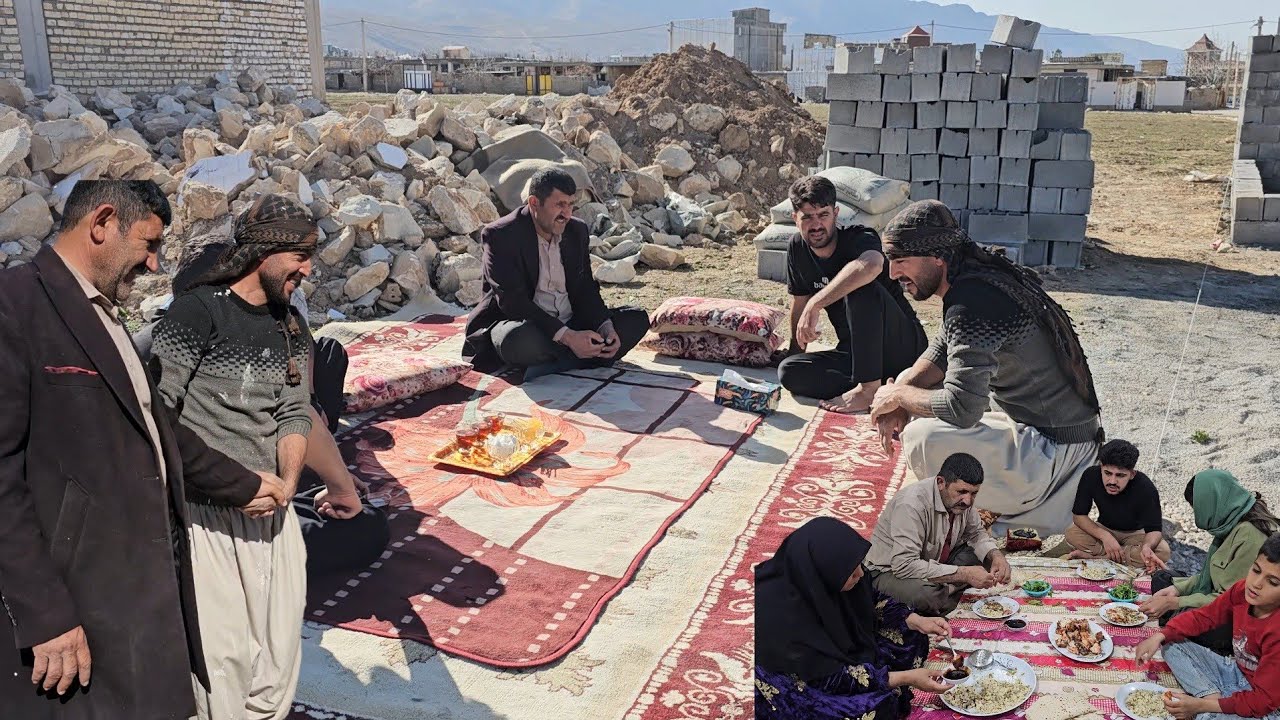 The family goes to visit Sajjad and Rahela in their new home and cleans their own house.