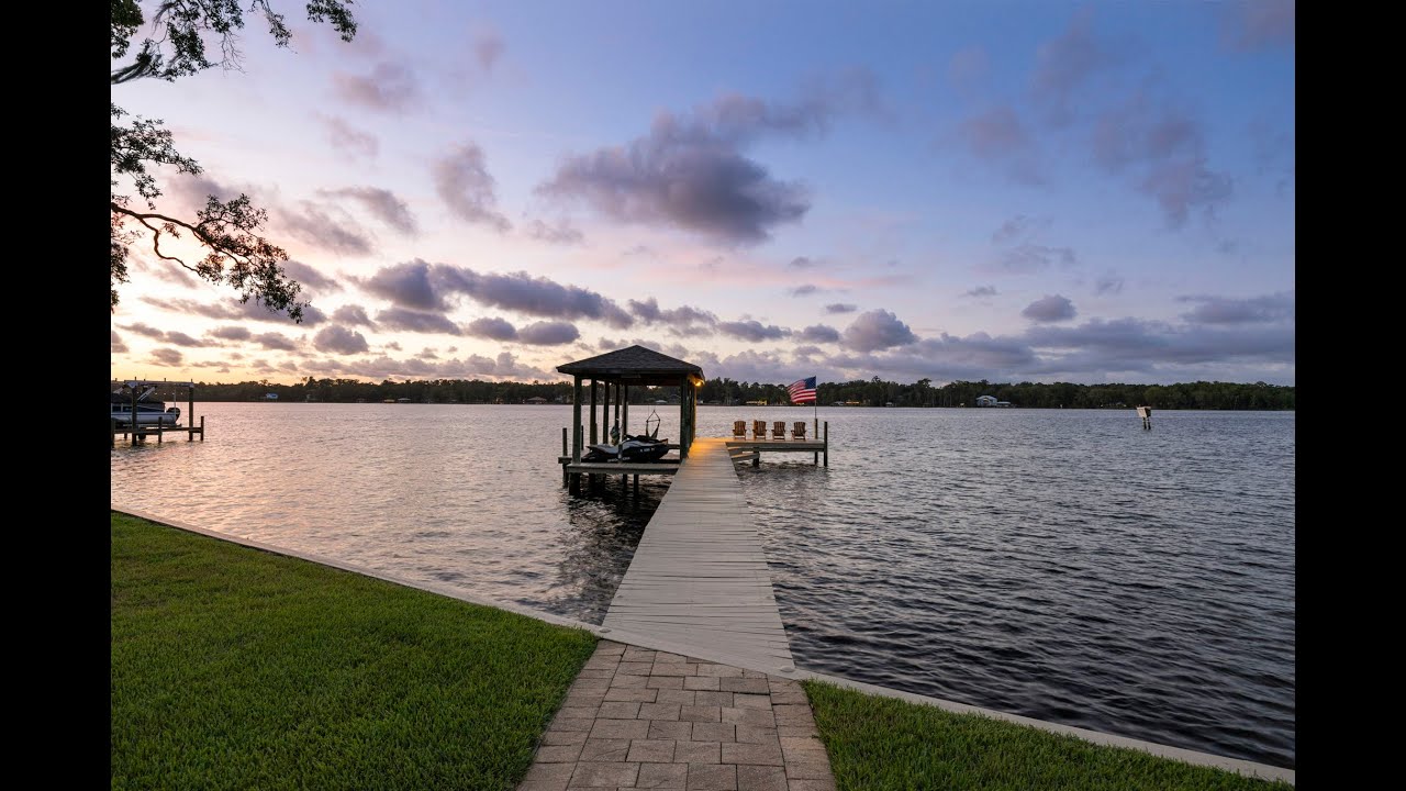 1863 Bishop Estates Rd, St Johns FL 32259