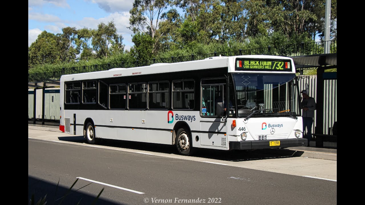 Busways 446 (ZF - Custom Coaches 550 - Mercedes Benz O405NH)