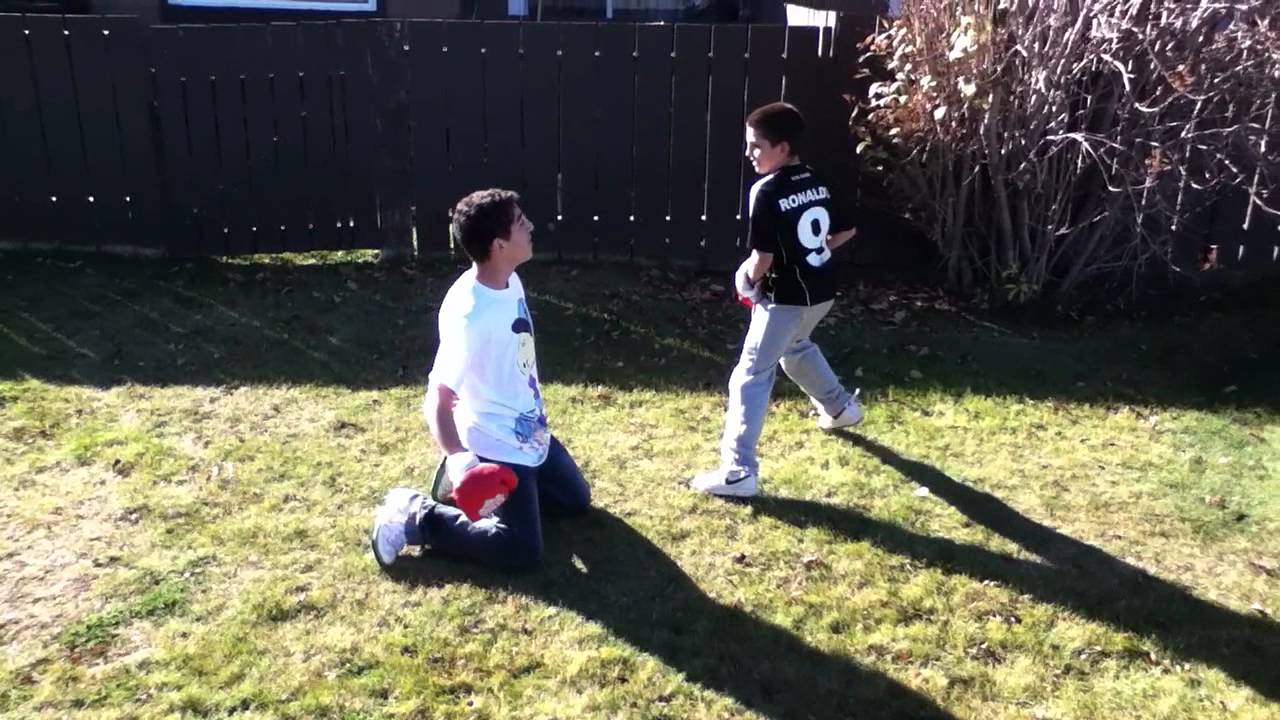 Me vs Mini moe LOL funny at the end
