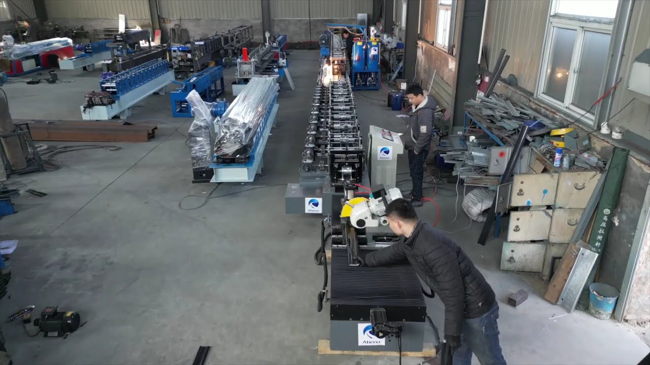 Pu foam shutter door roll forming machine