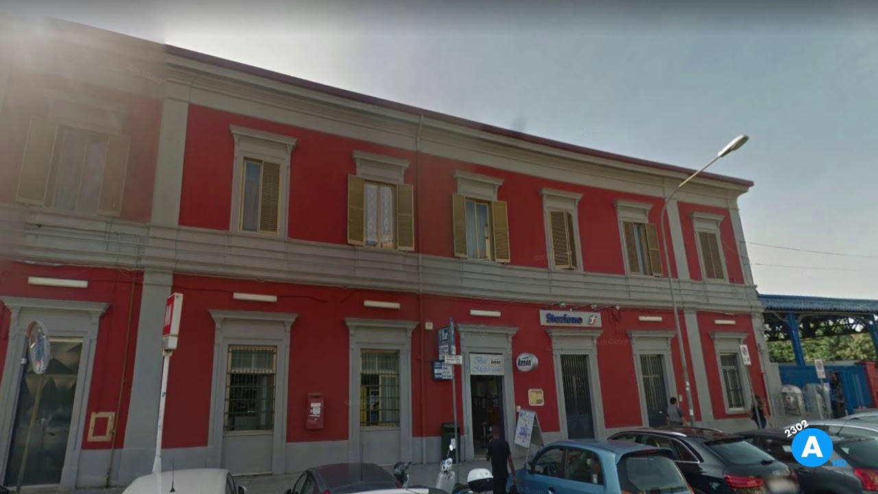 Annunci alla Stazione di Pozzuoli Solfatara
