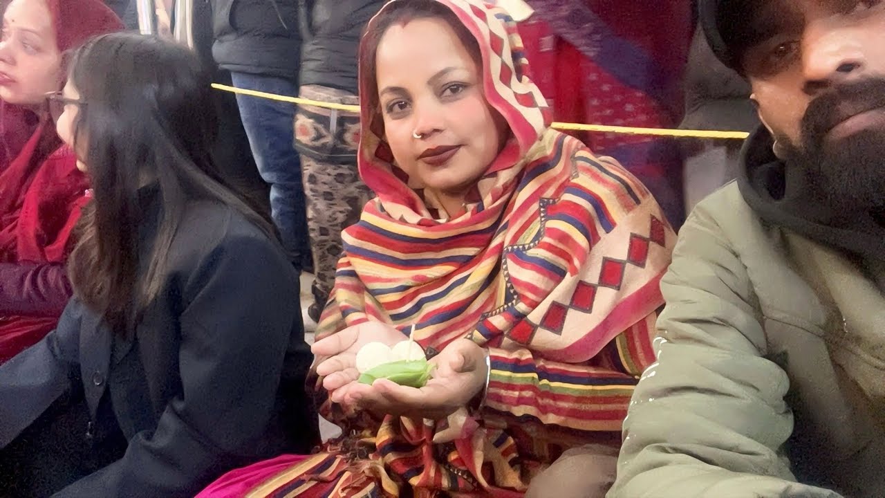 Aaj banai Pinky Ne aalu gajar ki sabji FIR Gaye Mandir