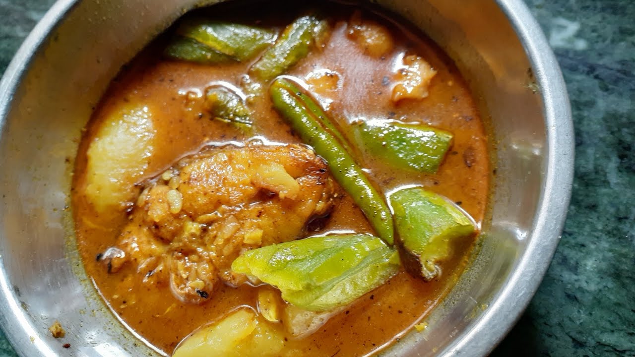 নমস্কার বন্ধুরা আজকের রেসিপি ঝিঙে বড়ি আলু মাছ দিয়ে ঝোল  লাইক লাইক শেয়ার কমেন্ট করে পাশে থাকবেন