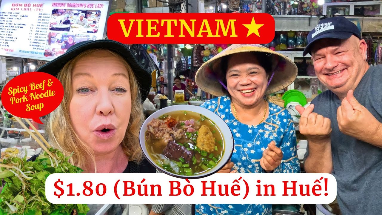 Hue, Vietnam 🇻🇳 🥰 Local Market Street Food! 🍜🥗 Bún Bò Huế  (Spicy Beef & Pork Noodle Soup)