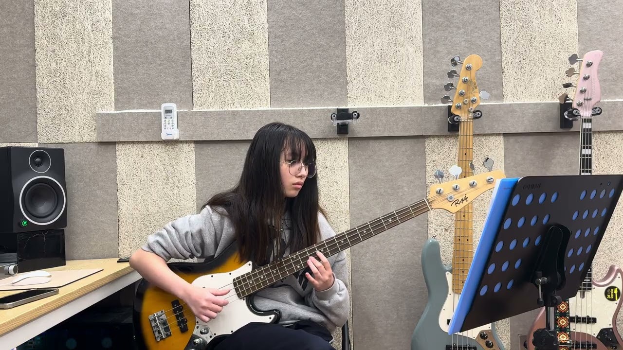 (파주교하운정베이스기타학원) 김나은학생 ``Can`t Stop - RHCP`` bass cover