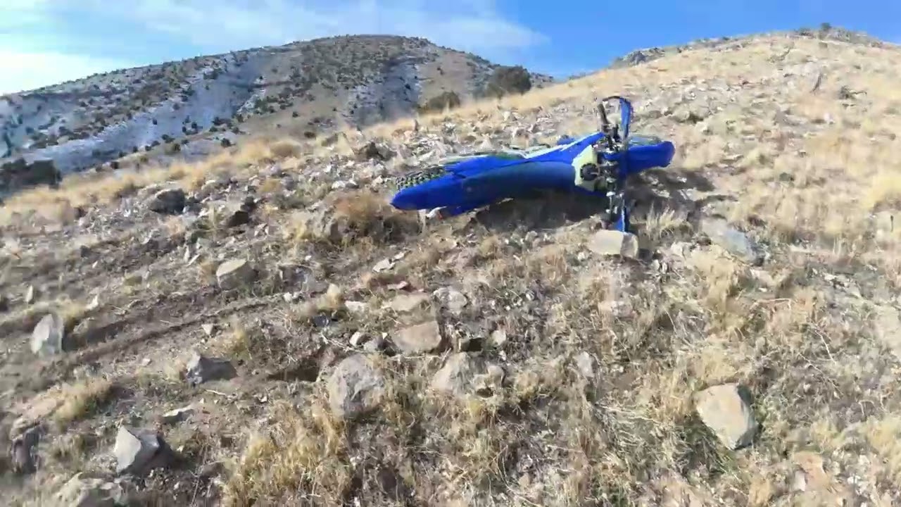 Carnage and failure in the snowy sand at Delle