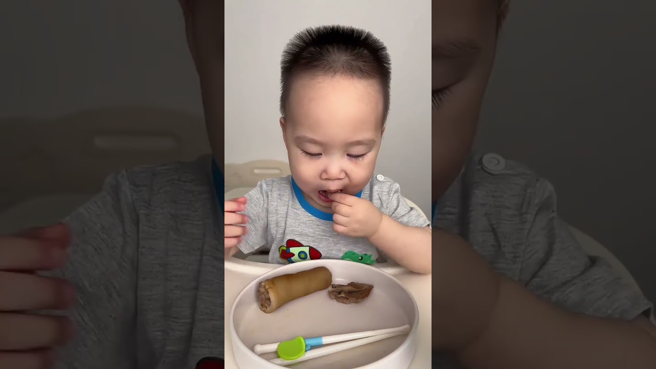 Cute Baby Self Feeds Nutritious Food! #cute #baby #cooking #yummy #eating #bhojpuri #cutebaby