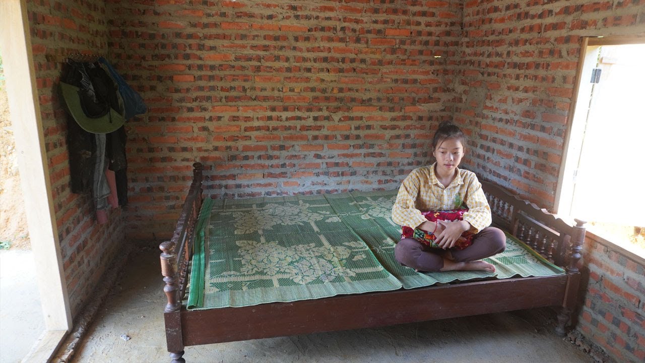 Bamboo bed making process for new house - Green forest life, Poor girl alone living off grid