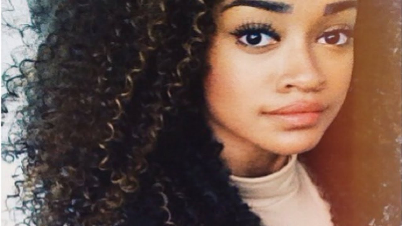 Protective Styling | A Curly Half Wig | Bri Hall