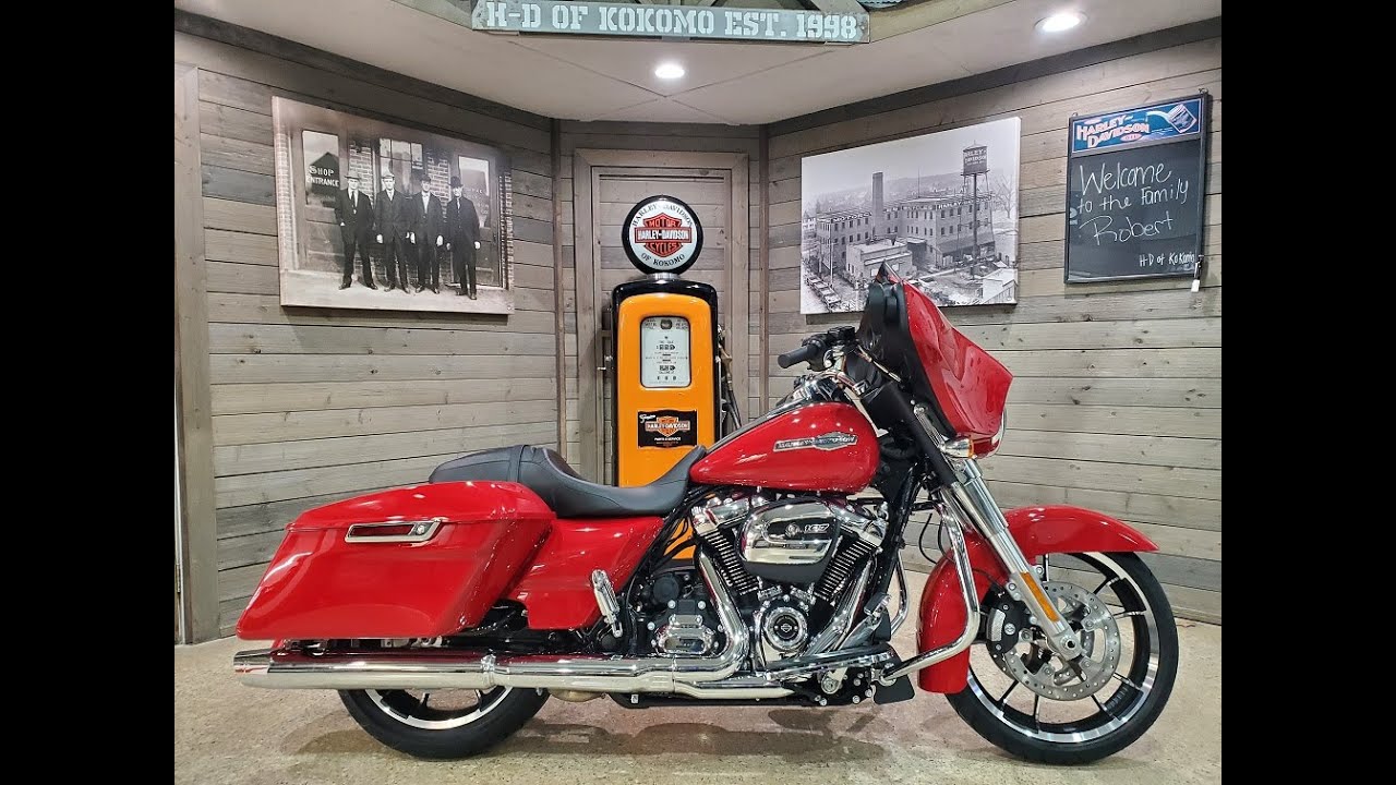 2023 Harley-Davidson Street Glide FLHX- Redline Red.