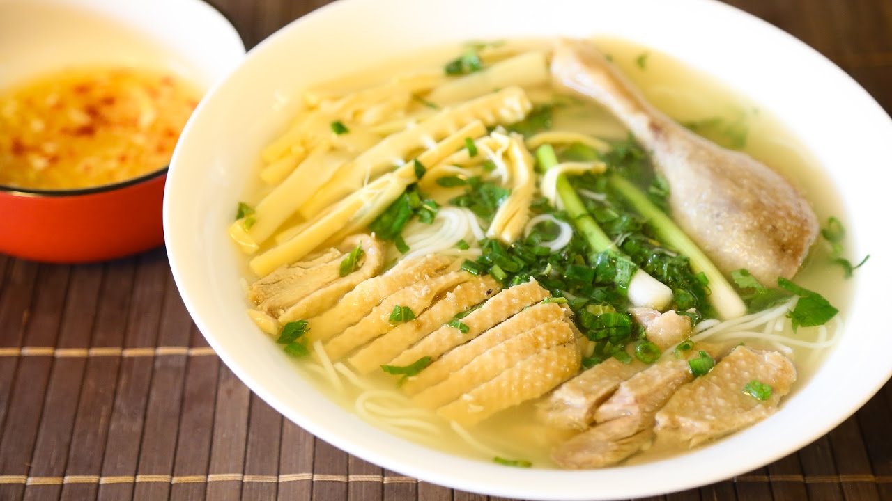 BÚN MĂNG VỊT - Duck Bamboo Noodle Soup