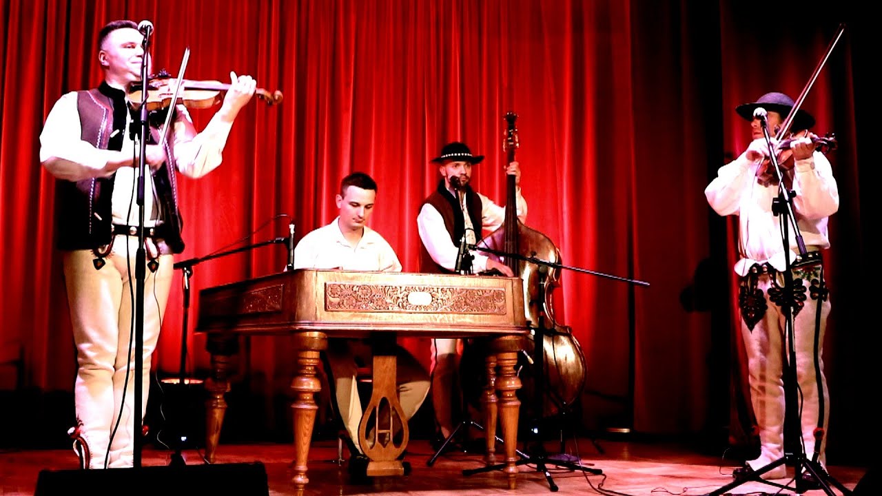 Dzień Kobiet - Folk Kapela 