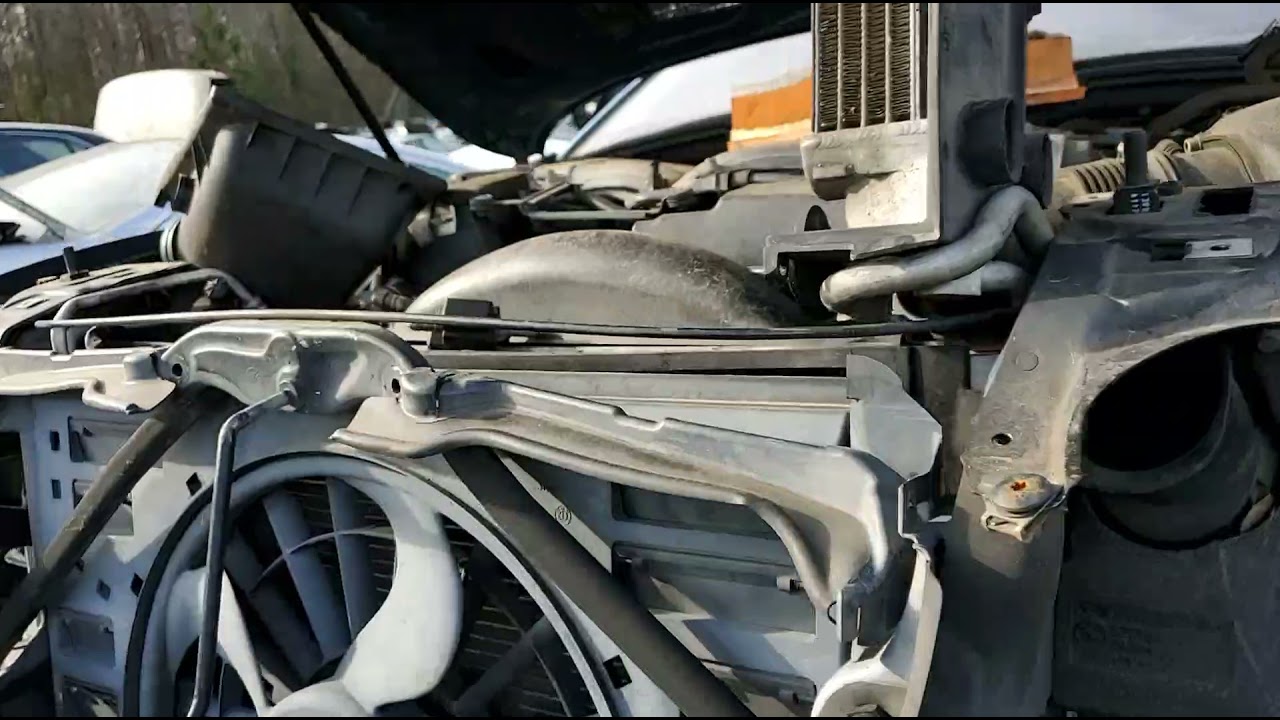 V12 BMW Luxury Junk 3 22 21