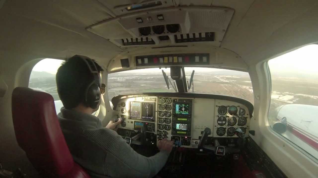 Piper Cheyenne II Landing @ RWY 02 MMAN GOPRO