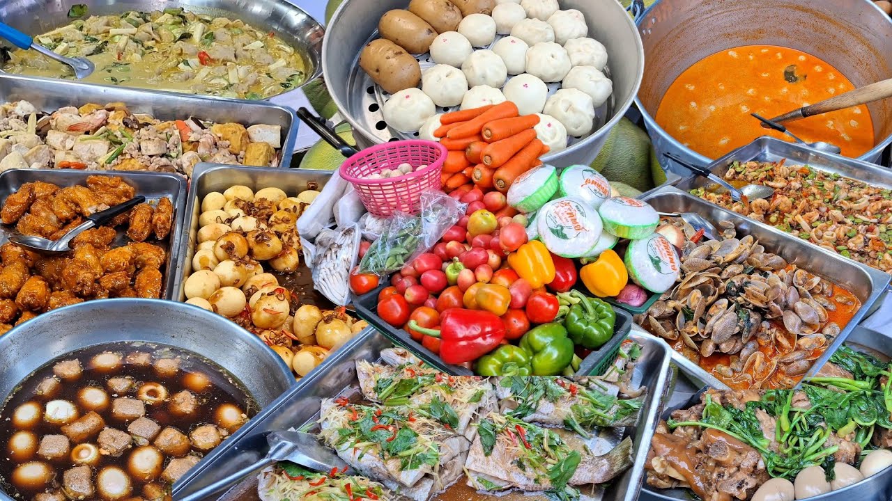 ตลาดเช้าในซอยวุฒากาศ 13 ฝั่งธนบุรีกรุงเทพมหานคร