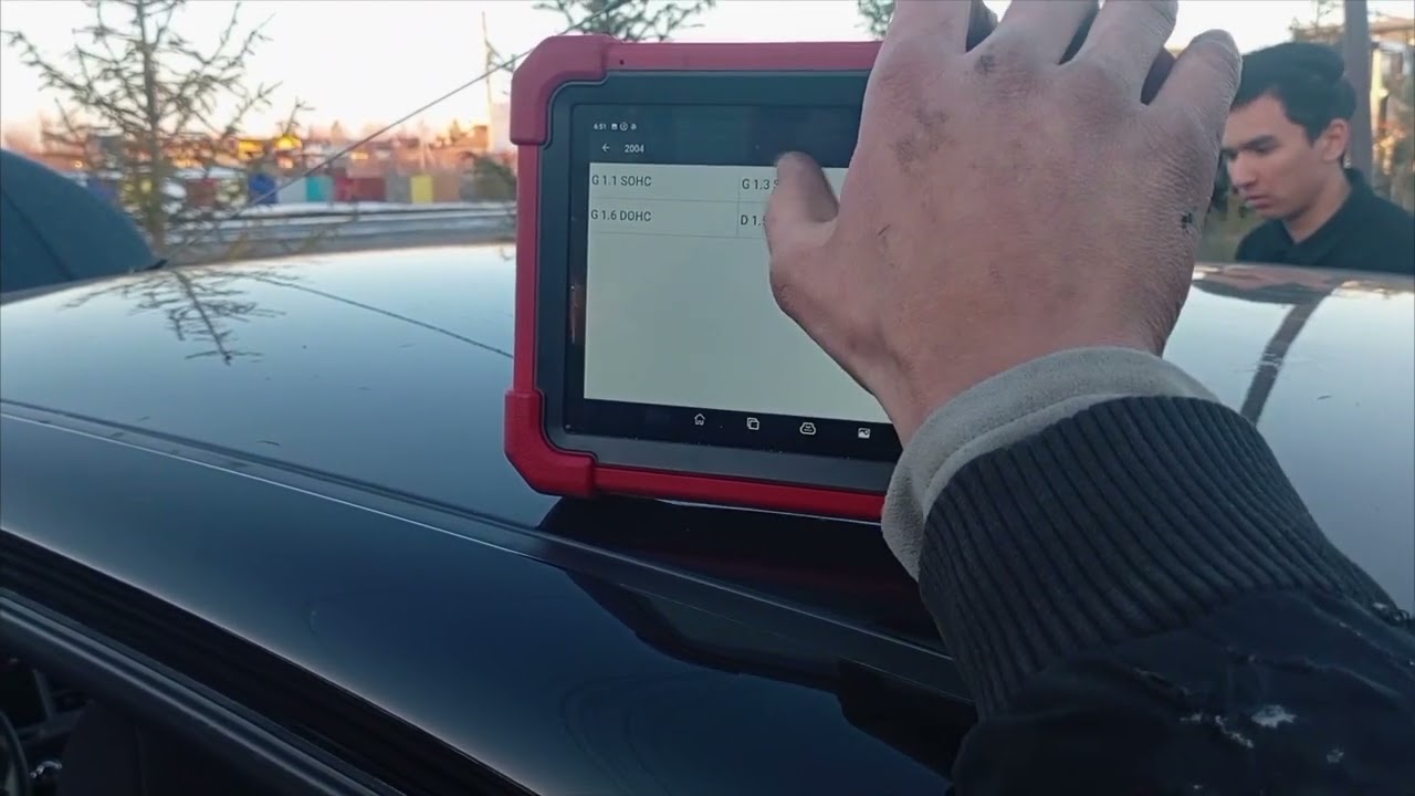 Hyundai getz не заводится,пришлось разбирать пол машины