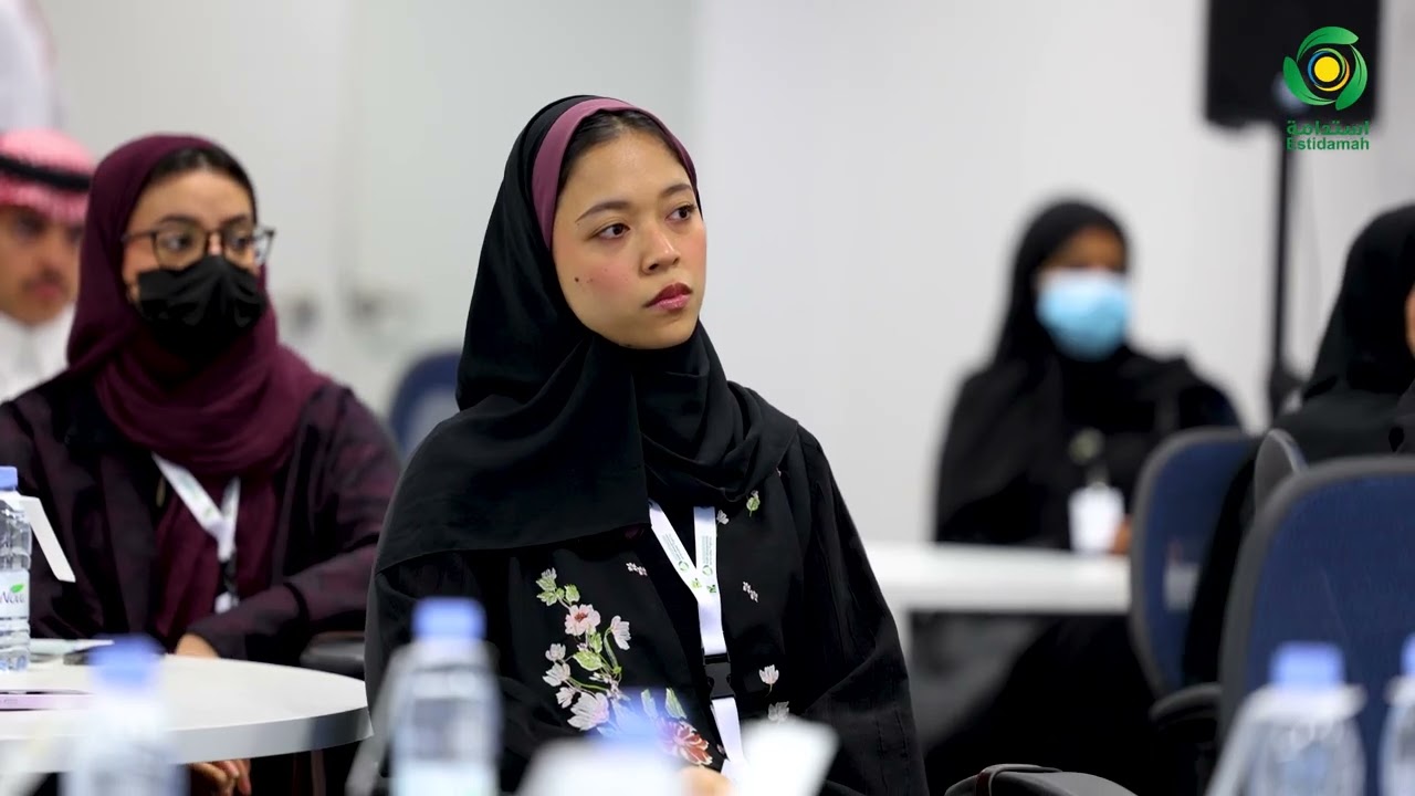 مركز استدامة‬⁩ مع نيوم للغذاء 