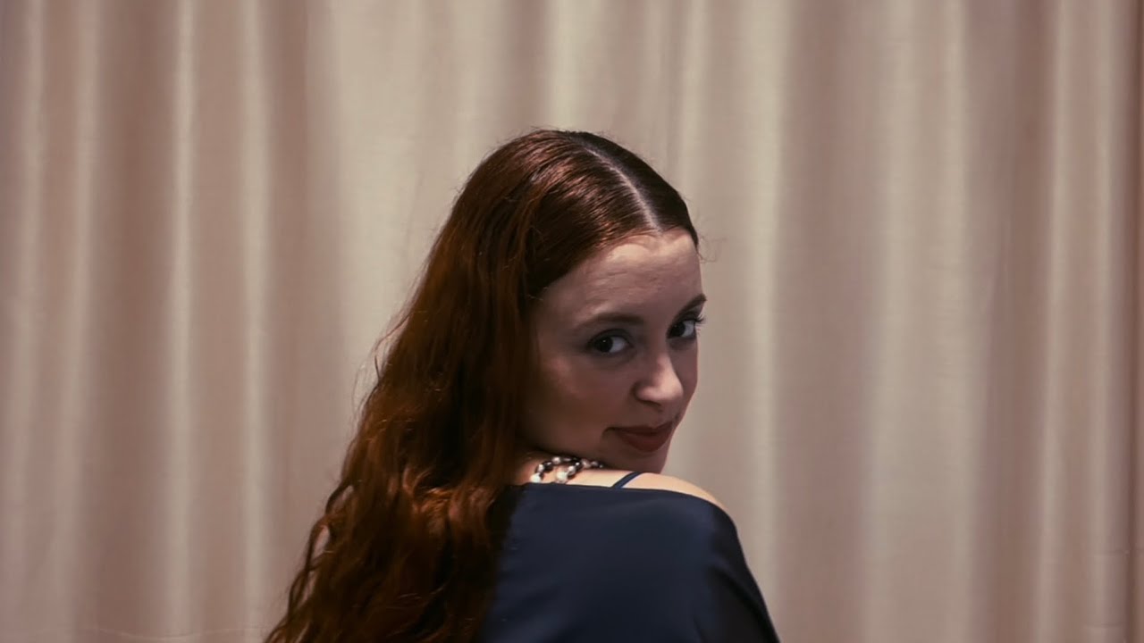 Caída (II)🩸 El tornado de la mariposa cortometraje 