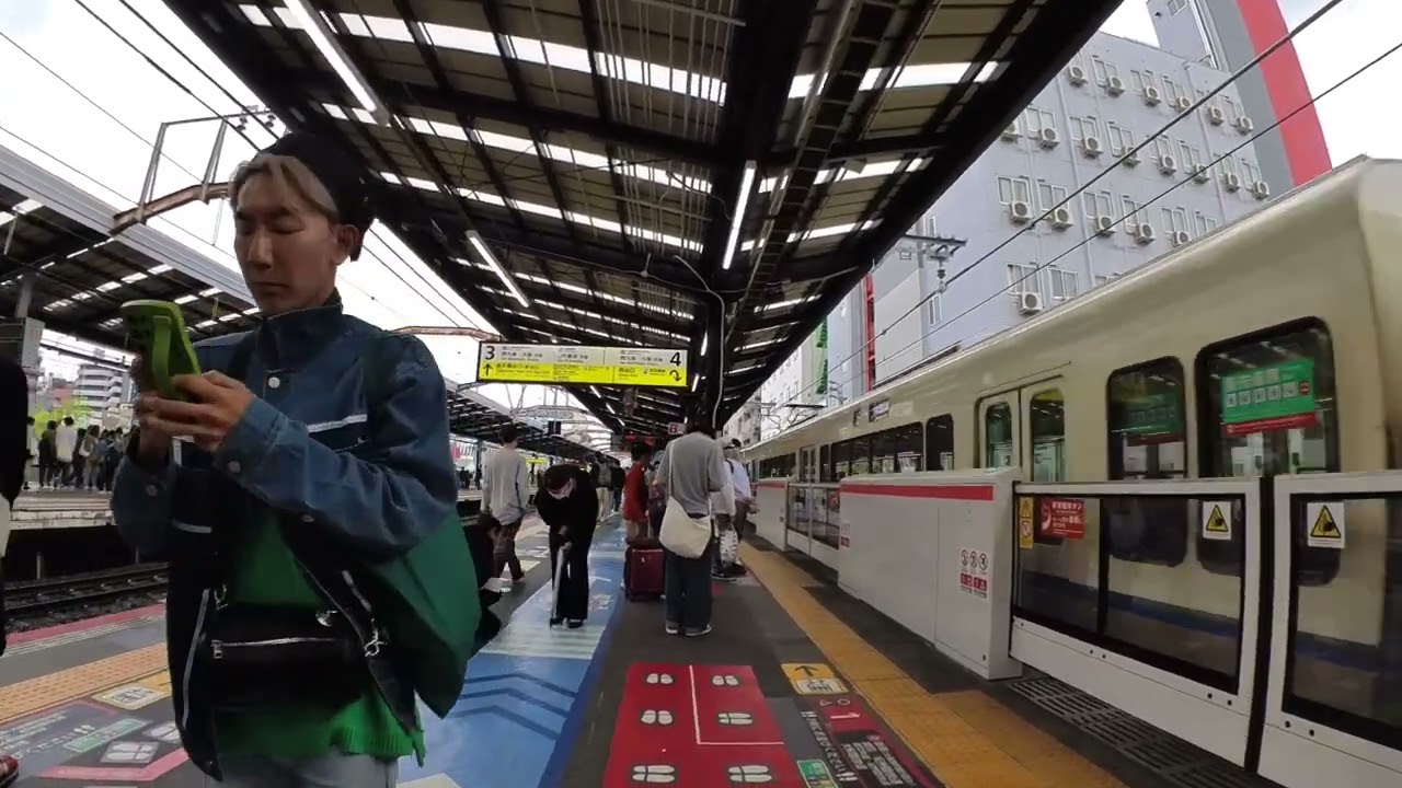 【危険 足が挾まれた！】駆け込み乗車をするとこうなります！！