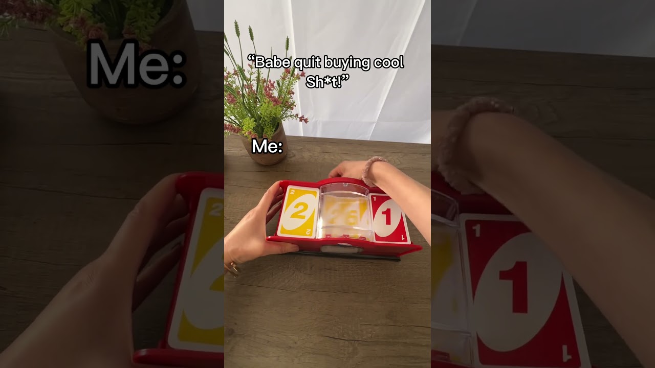 I can&rsquo;t control myself 😅 #Cardshuffling machine #cartas #uno #cardgane #viral