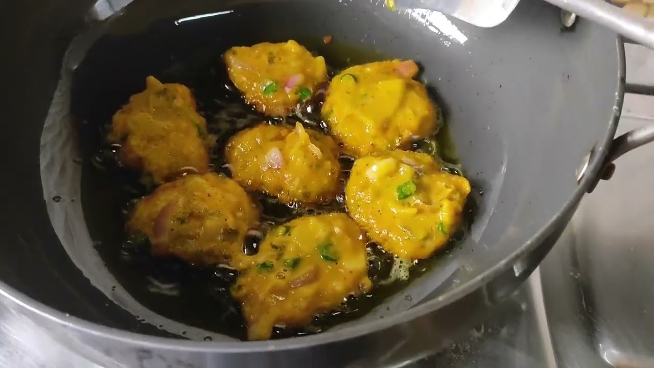 পকোড়া... তা ও আবার মাছের ডিমের !!!!! 
