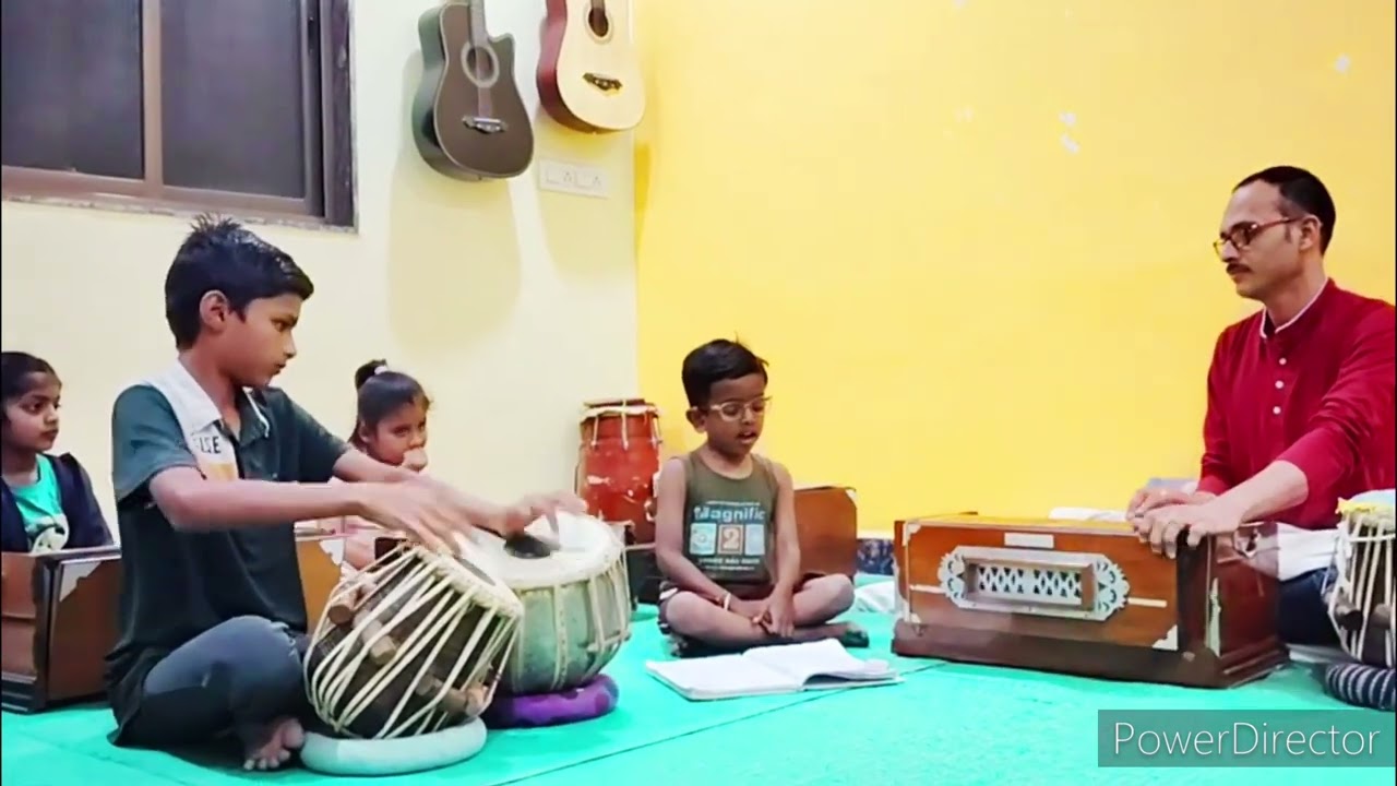 Taal bole Chipalila by Shahu Baiskar@ Sanjivani Music Academy Akola. #music #song