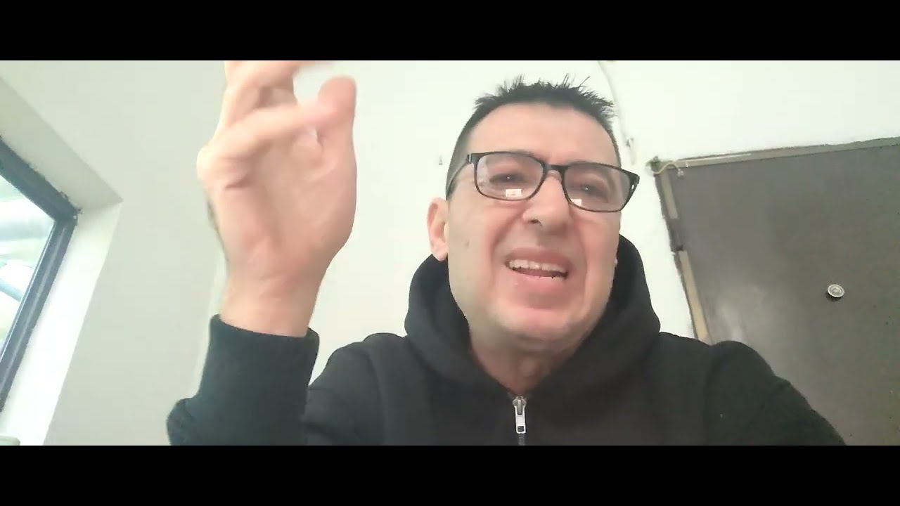 Andjelo dobio pismo od majke, promenila mu prezime u Đedović